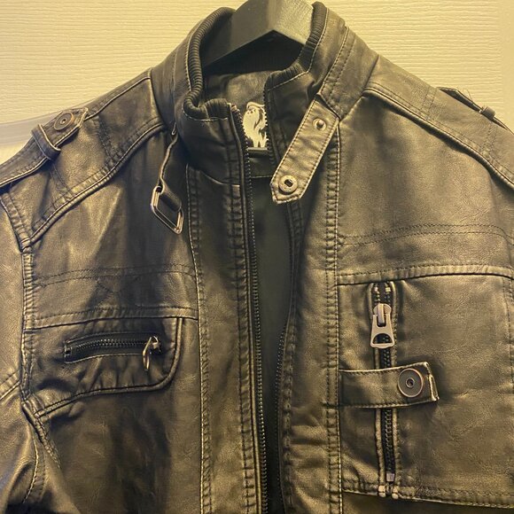 Distressed Men's Leather Jacket - Picture 3 of 4